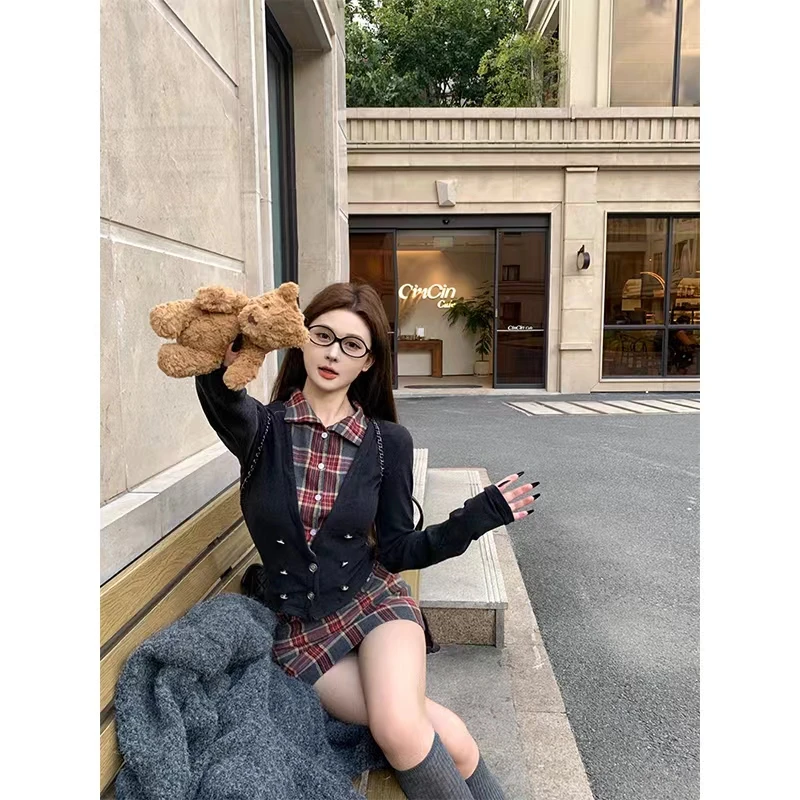 高智姐姐假两件格纹拼接针织衫修身显瘦上衣女春季新款短裙两件套