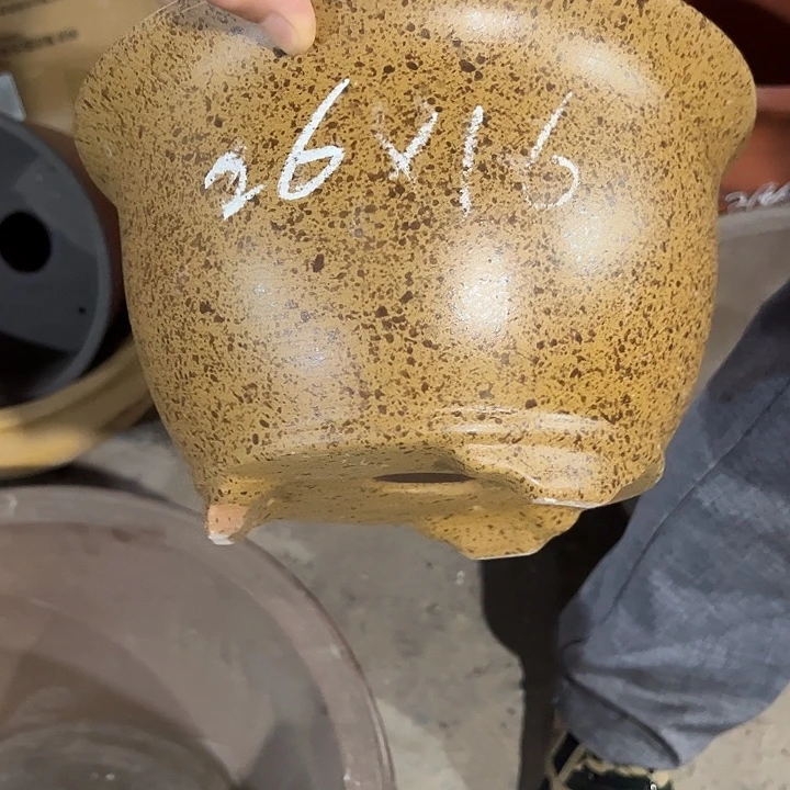 紫砂工艺厂……紫砂工艺厂……