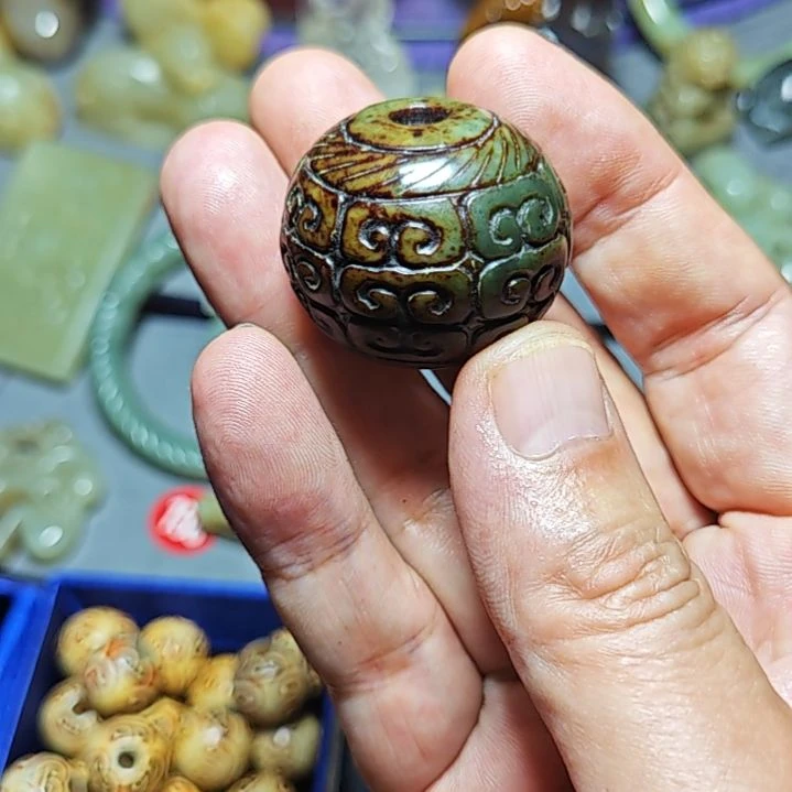 颈饰未镶嵌和田玉小*