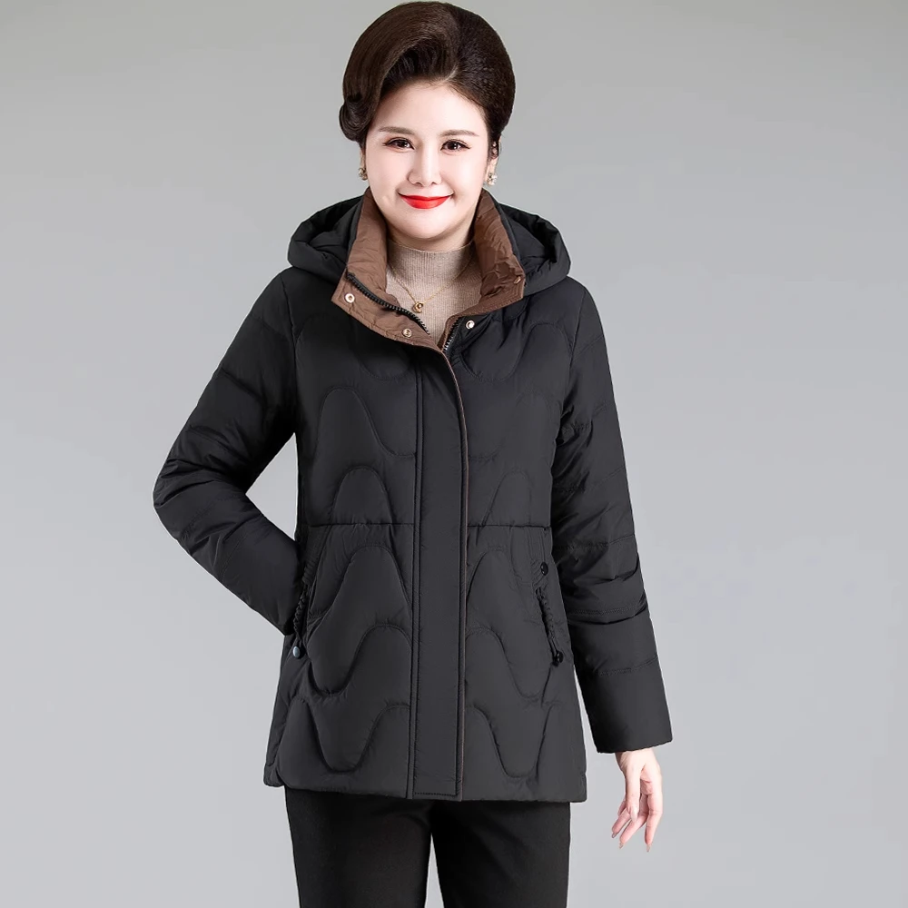 羽绒服女短款连帽2025新款中老年大码百搭冬季加厚保暖外套