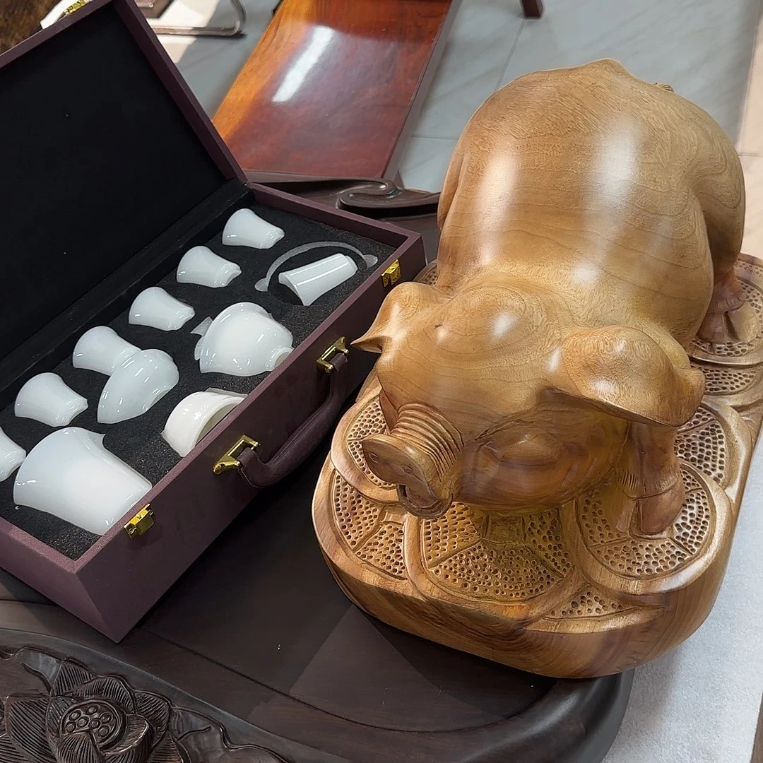 浮****香樟木摆件璞玉茶具