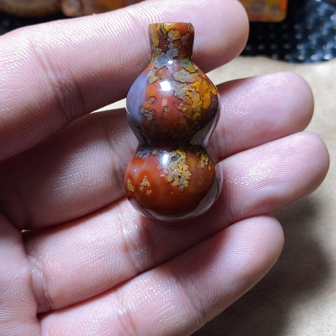 玛瑙/玉髓颈饰未镶嵌维*