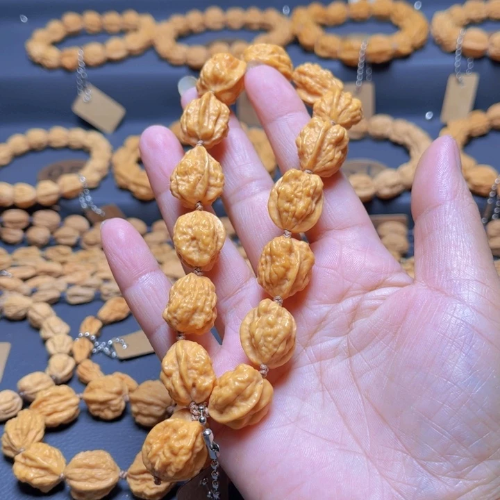 吊坠文玩核桃送****花核桃手串