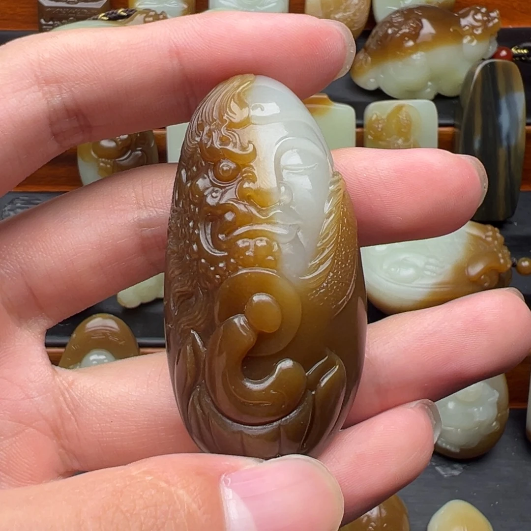 颈饰未镶嵌和田玉