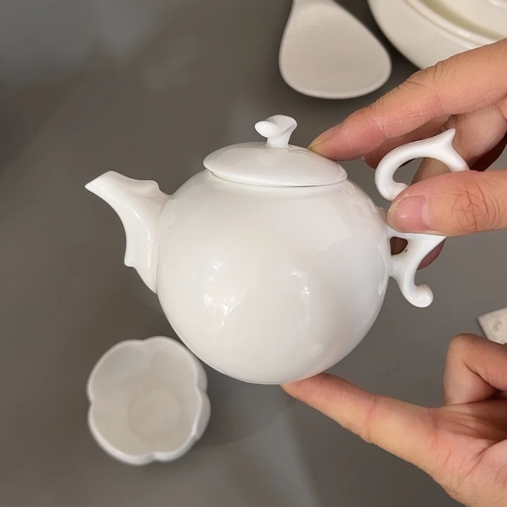 瓷片微瑕骨瓷特惠壶一个