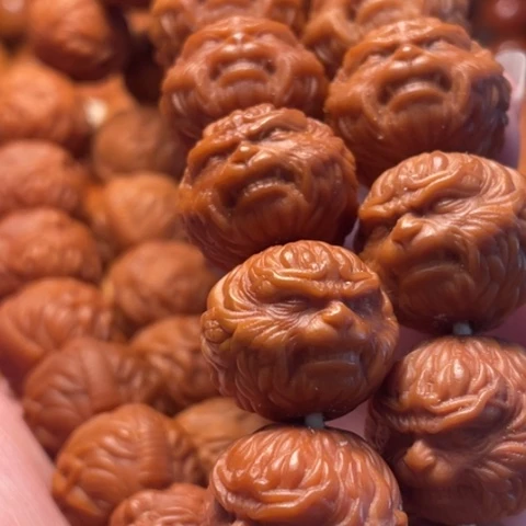 手串猴头核桃扭**坤舞台