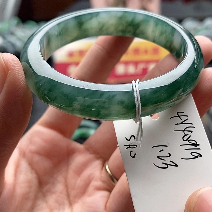 未镶嵌手镯翡翠54贵妃