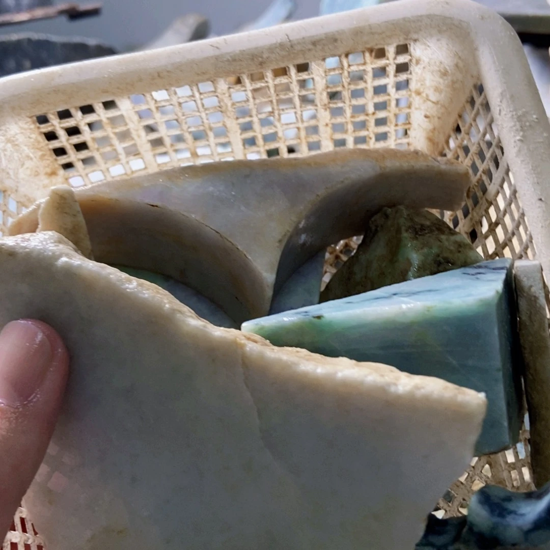 翡翠未镶嵌颈饰天然