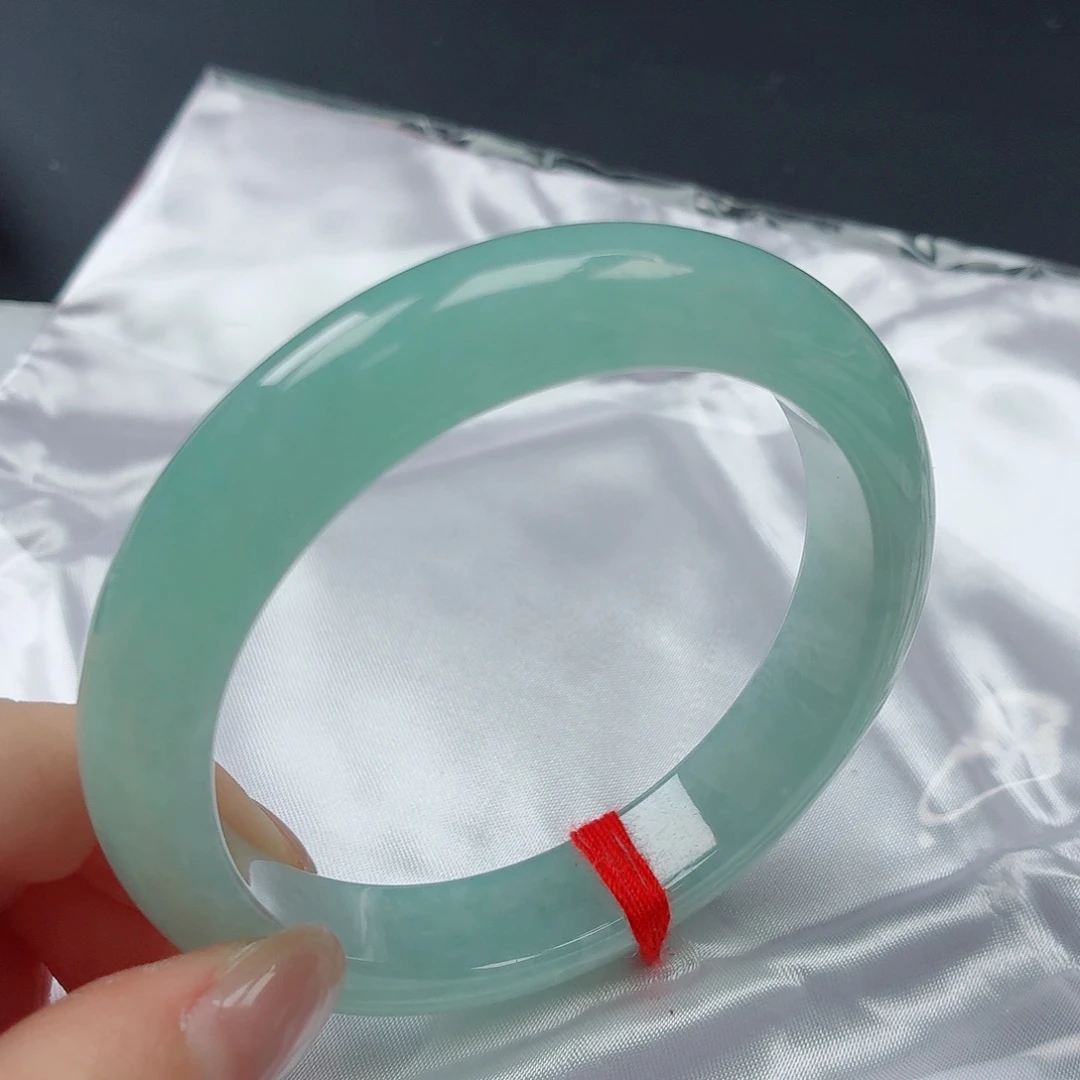 翡翠未镶嵌手镯57