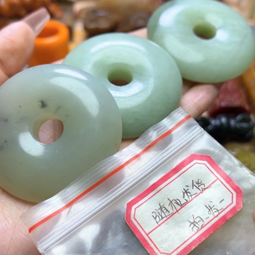 【闪购商品】蛇纹石玉颈饰未镶嵌发一个