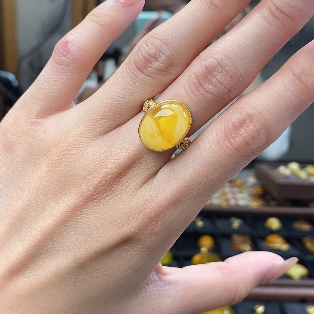 琥珀未镶嵌裸石成品