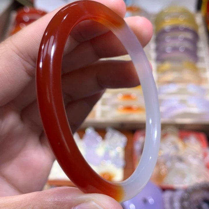 玛瑙/玉髓手镯未镶嵌