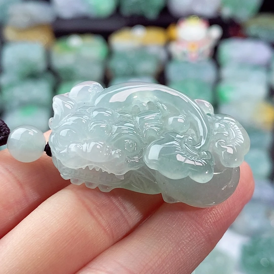 颈饰未镶嵌翡翠天然