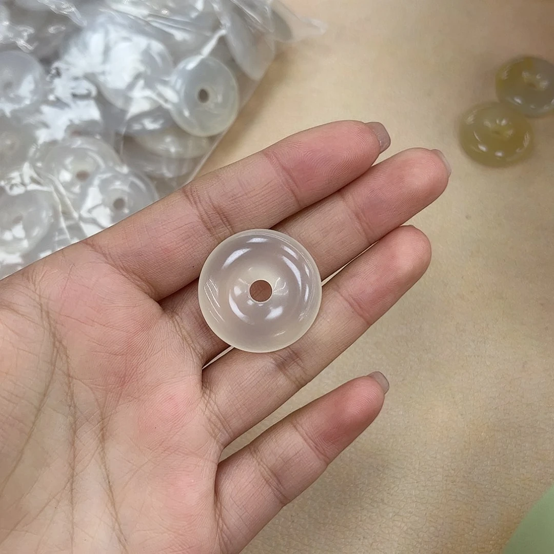 未镶嵌颈饰玛瑙/玉髓早*平安扣