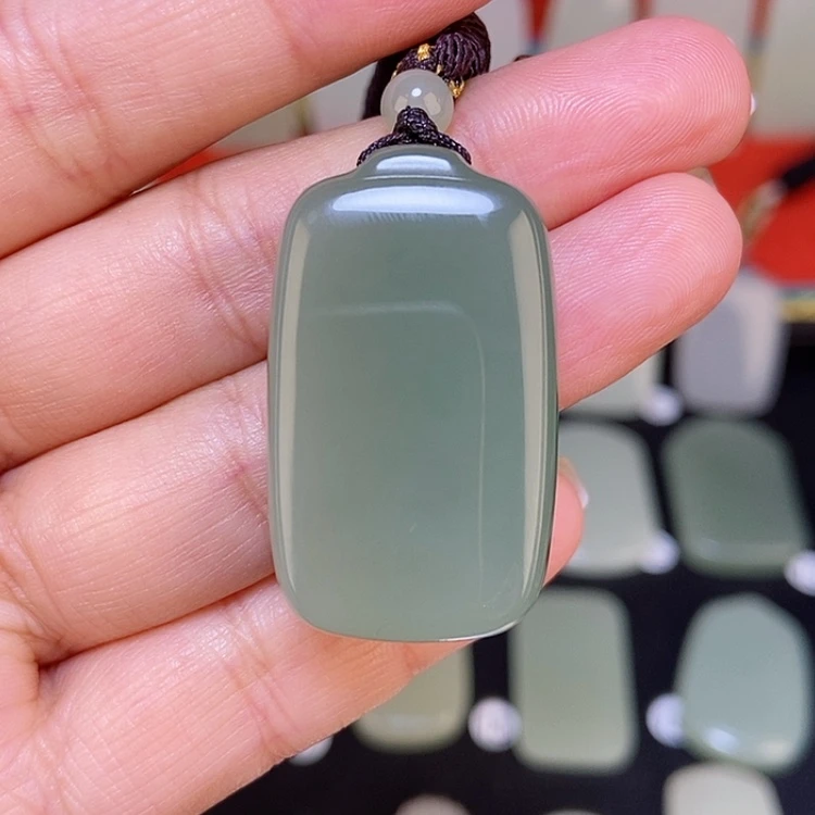 【闪购商品】颈饰未镶嵌和田玉