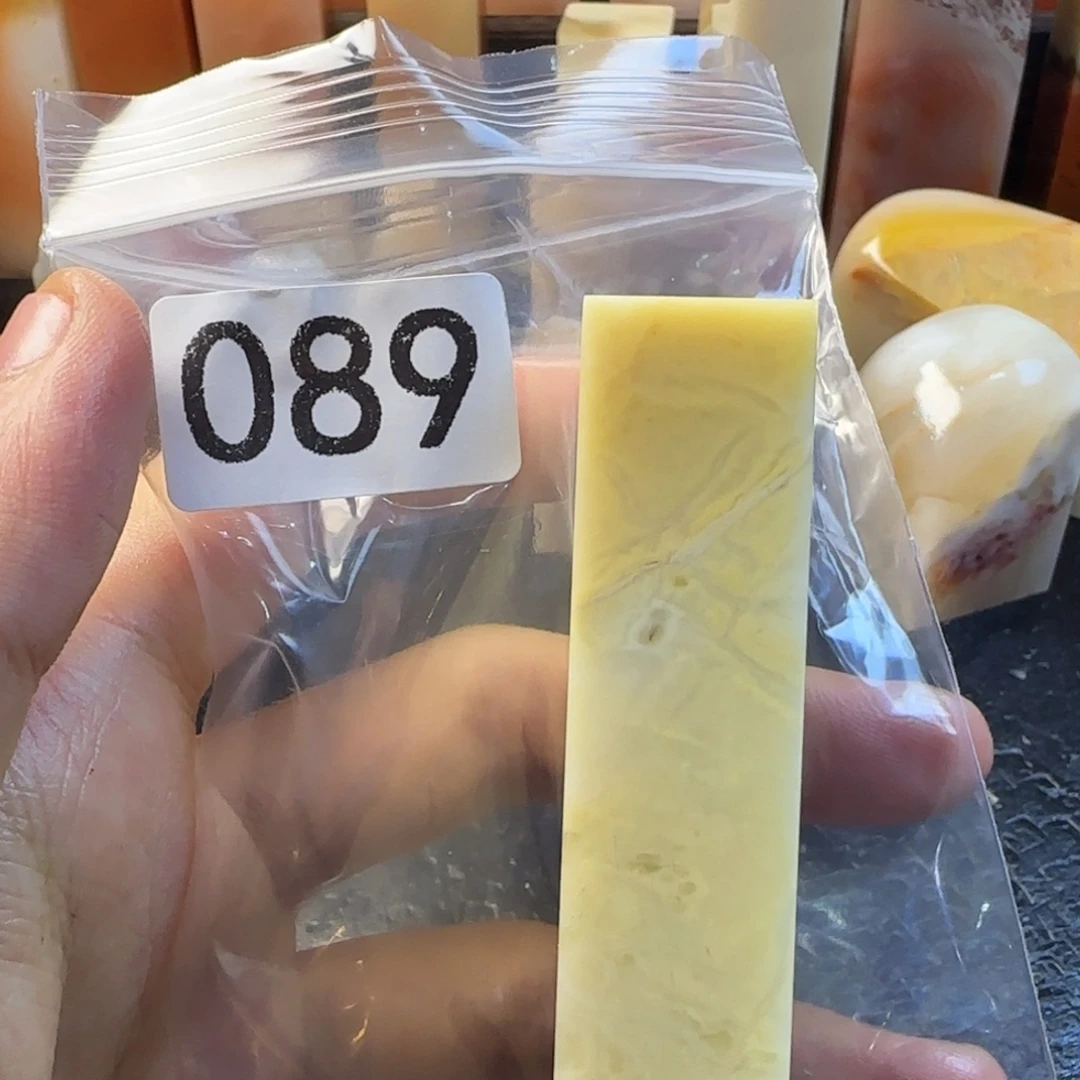 星****老挝石kkmkkkkkmmmmmmm