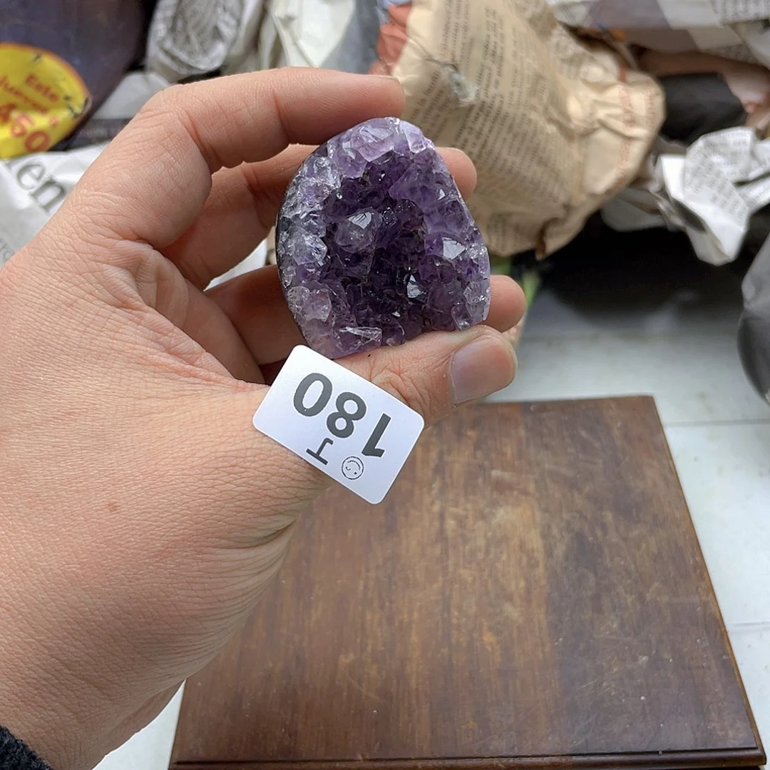 紫晶大型摆件（非配饰）未镶嵌