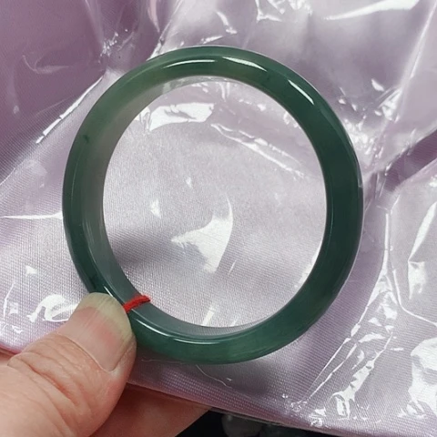 翡翠未镶嵌手镯缅甸翡翠手镯
