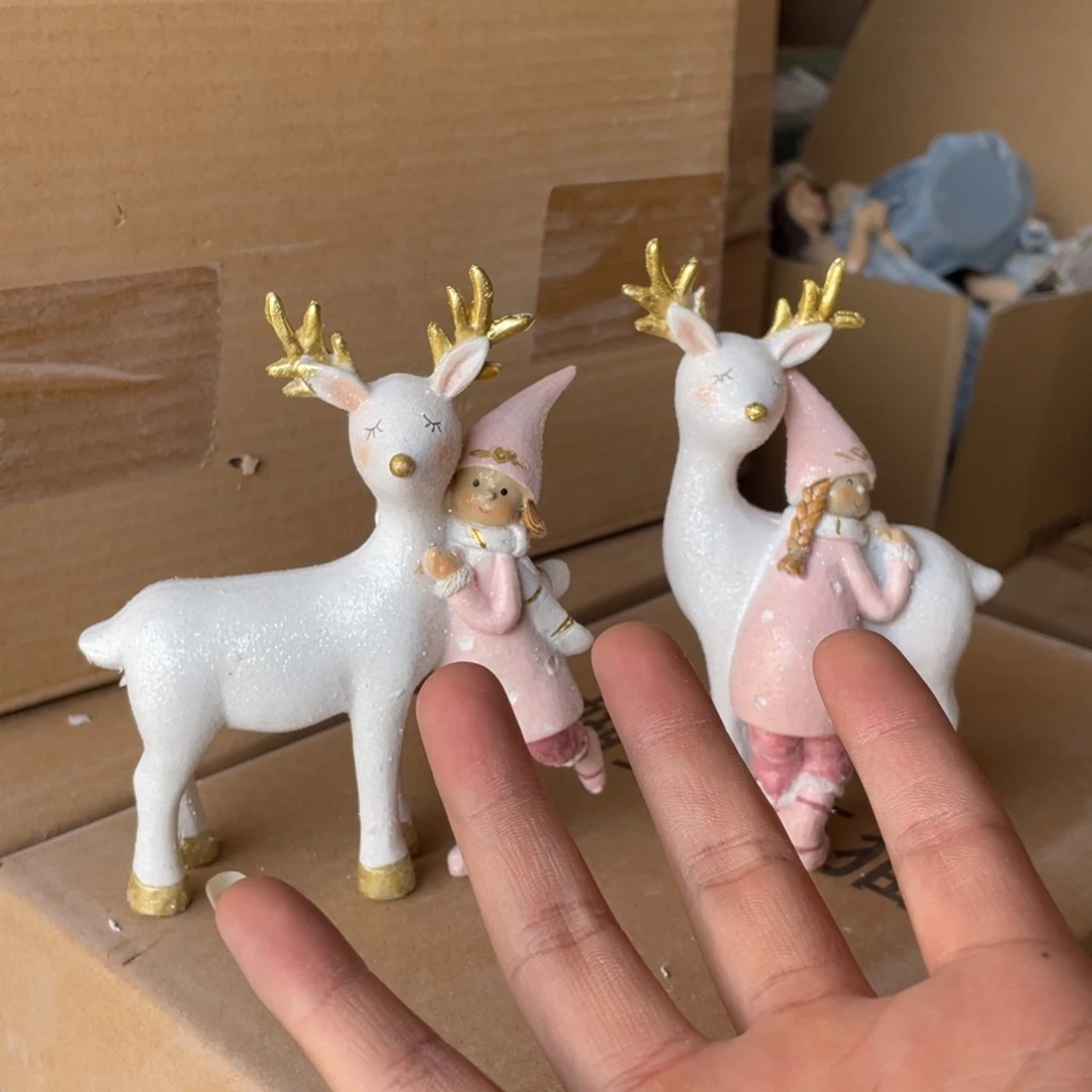 【闪购商品】树脂小号麋鹿女孩一对