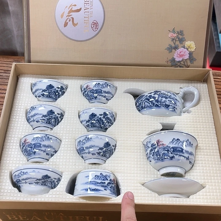 孤品茶具套装等。
