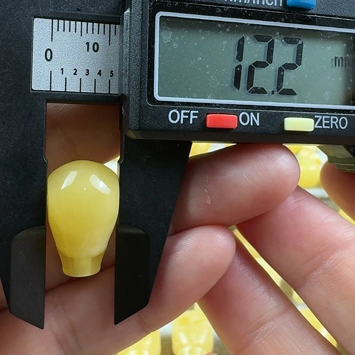 蜜蜡未镶嵌裸石12杂