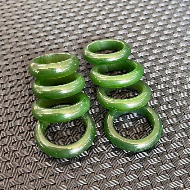 【七号矿菠菜辣绿满色】俄老料碧玉老坑脂粉细料戒指(多样性发一)