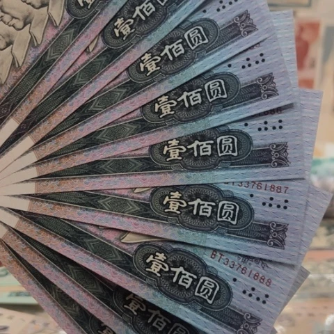 身**壮在干嘛呀我想和他说说话你说