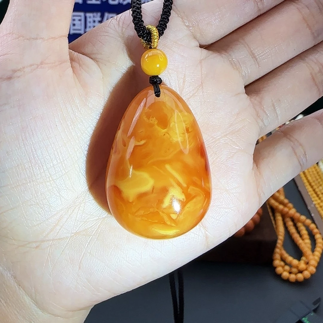 琥珀未镶嵌颈饰吊坠