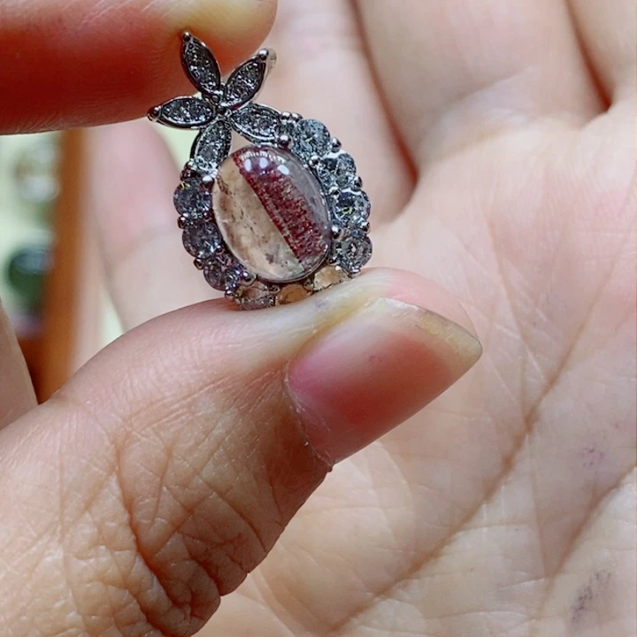 未镶嵌颈饰水晶水晶