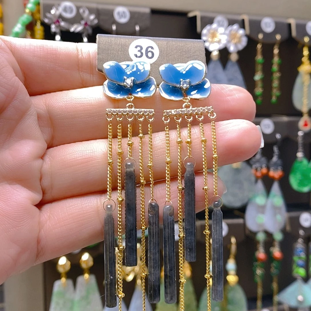 未镶嵌翡翠耳饰翡翠