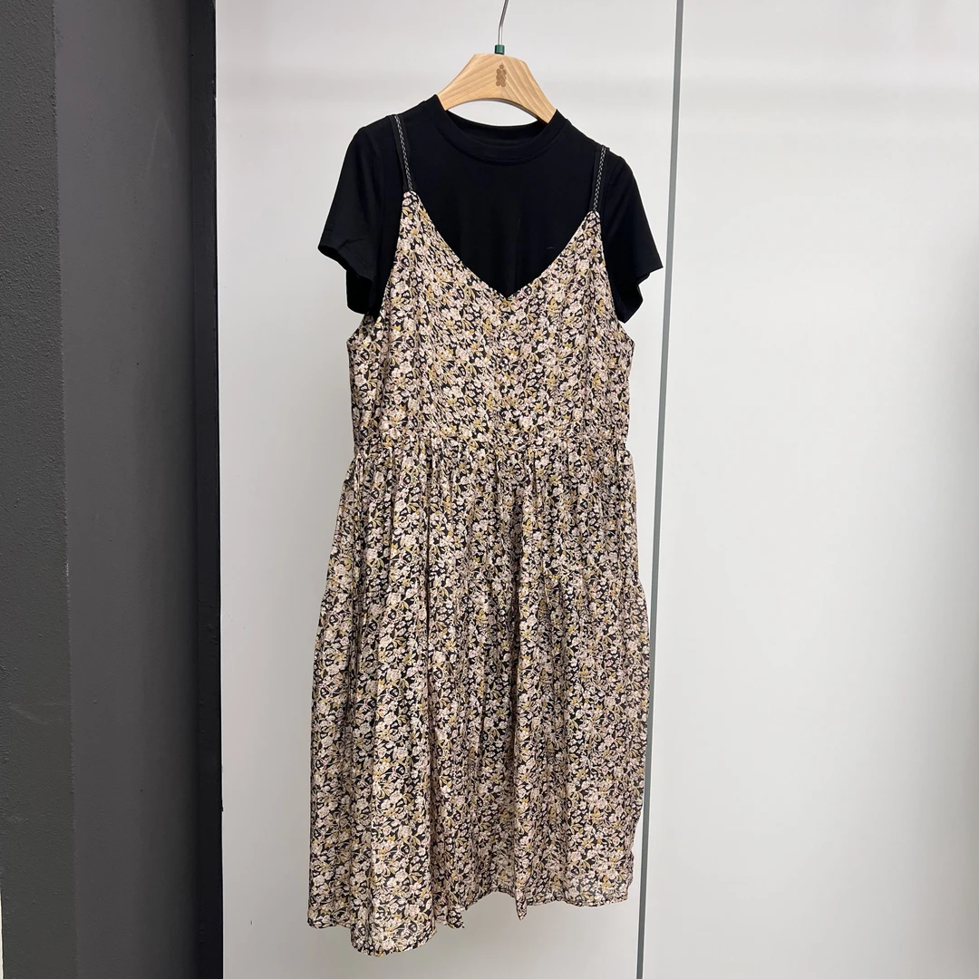 安迪专享 特惠来袭 气质碎花两件套连衣裙 UXZN039X