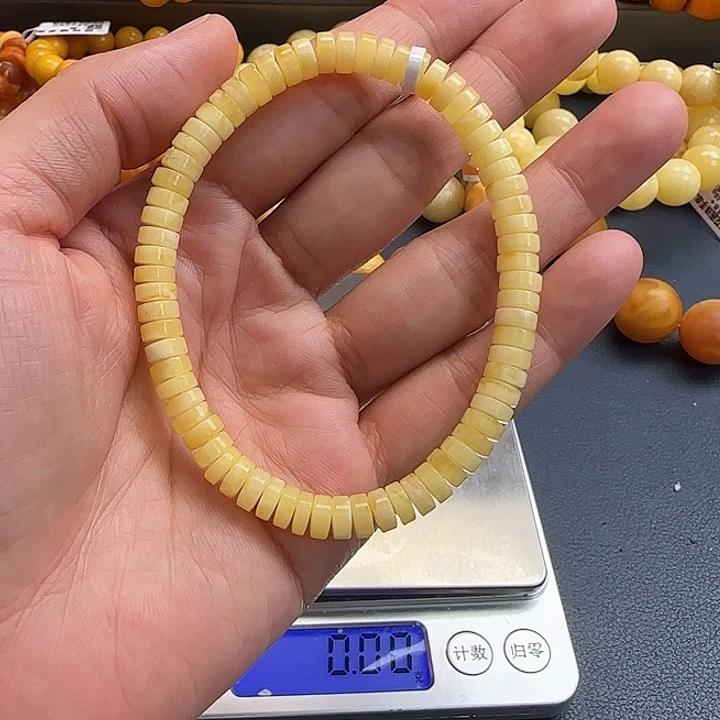 未镶嵌琥珀珠宝奇石