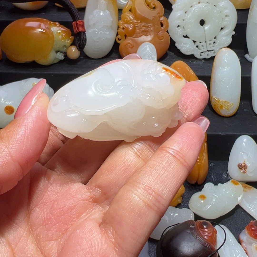 和田玉挂件未镶嵌玉*