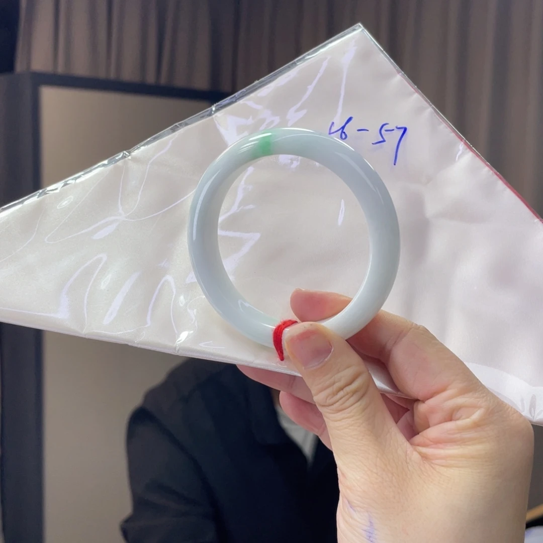 翡翠未镶嵌手镯翡翠