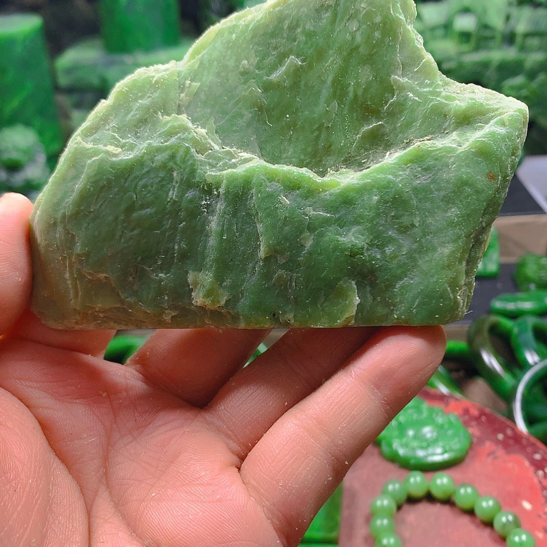 和田玉（碧玉）未镶嵌珠宝奇石