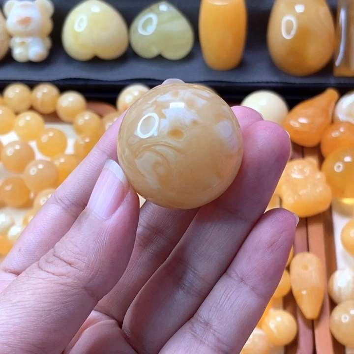 琥珀未镶嵌珠宝奇石