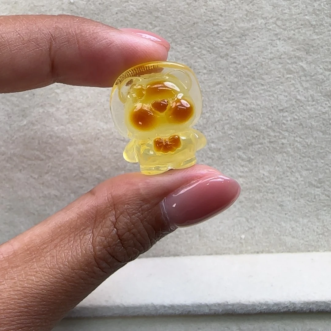 琥珀颈饰未镶嵌琥珀