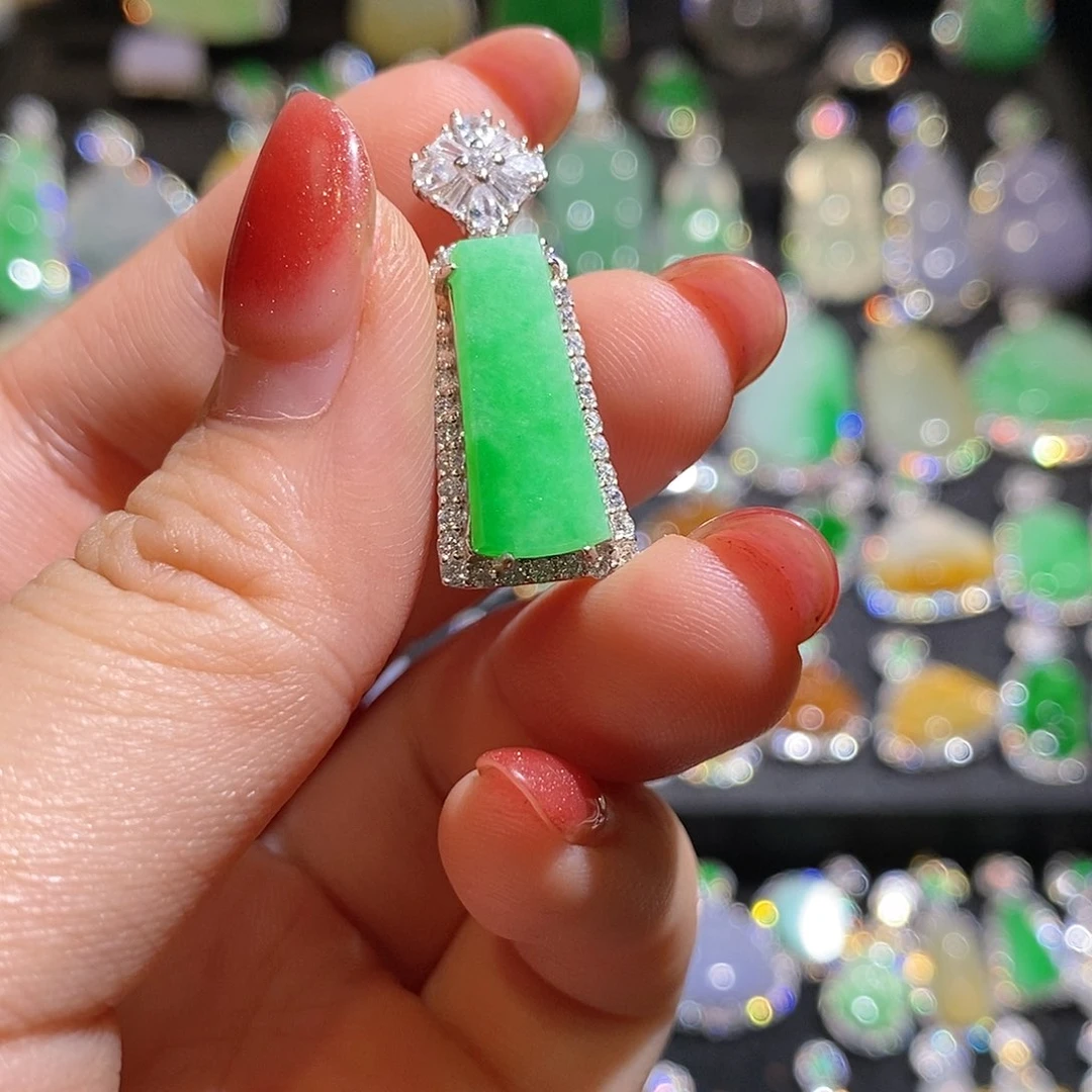 颈饰银S925镶嵌翡翠天然翡翠