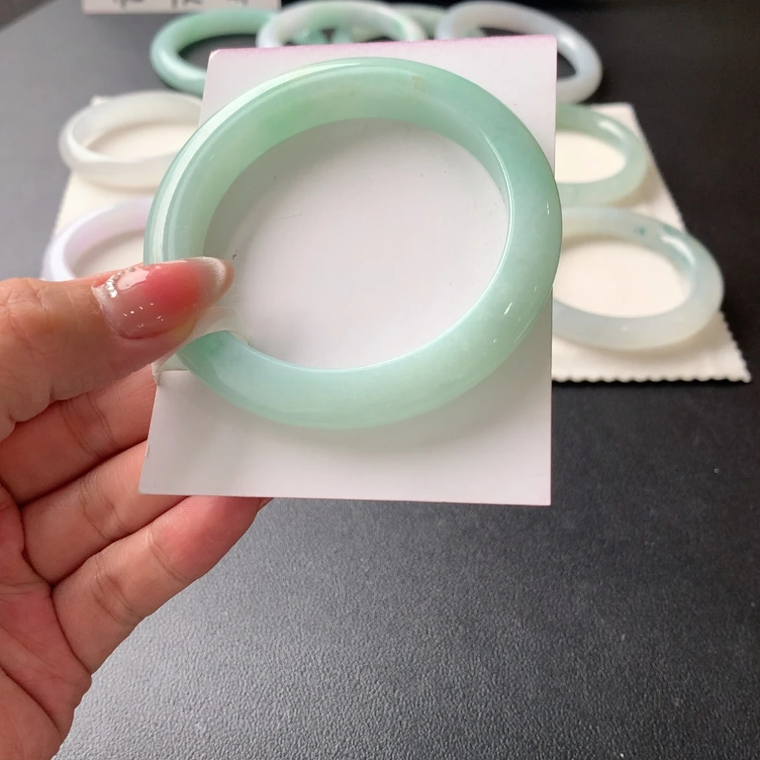 翡翠未镶嵌手镯56.6正