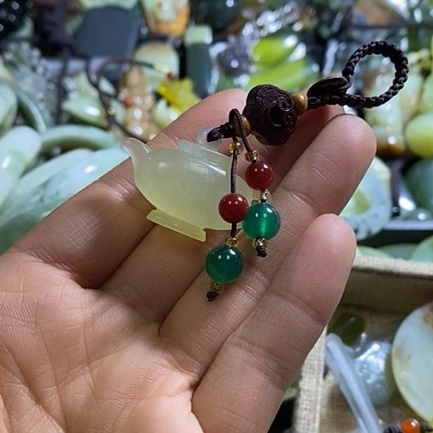岫玉钥匙扣未镶嵌一个