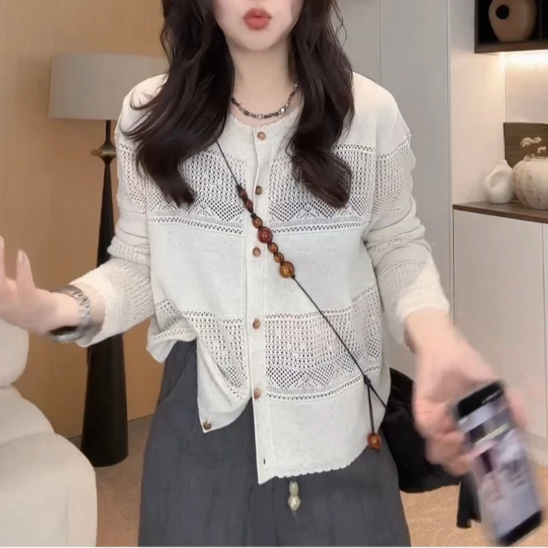 25镂空针织开衫透气百搭时尚休闲短款上衣女防晒LK2503040