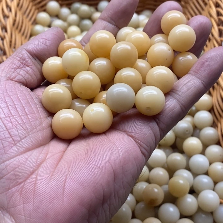 白玉菩提吊坠精品14奶黄圆珠20颗