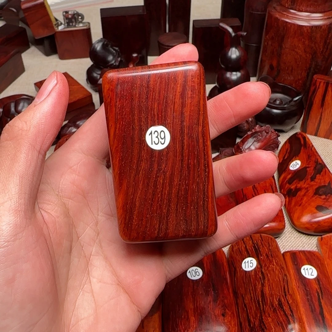 檀香紫檀（小叶紫檀）弹*
