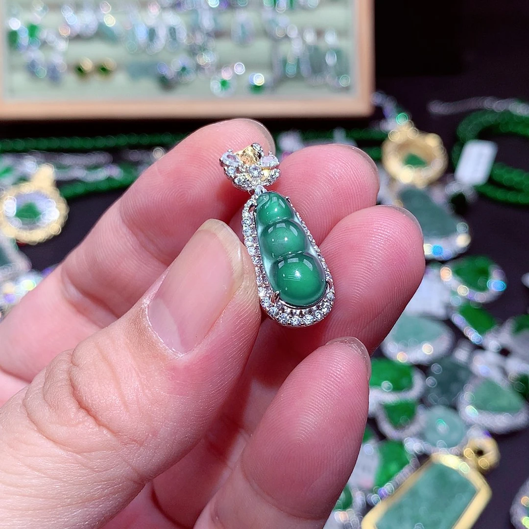 【闪购商品】翡翠吊坠(不含链)未镶嵌