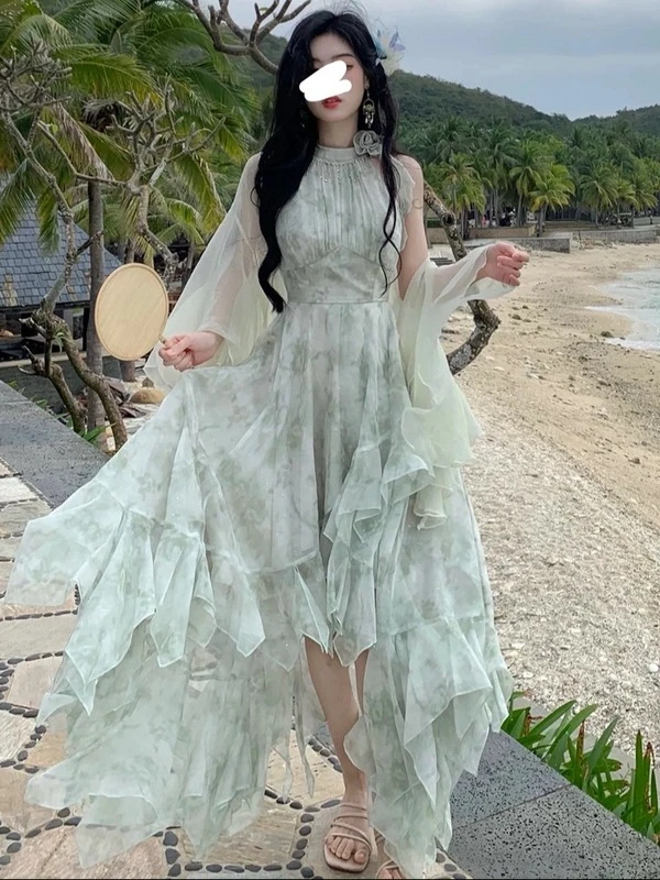 现货秒发-- 浪漫印花度假风裙子+披肩+胸针三件套