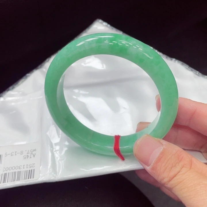 未镶嵌手镯翡翠倾**夏翡翠