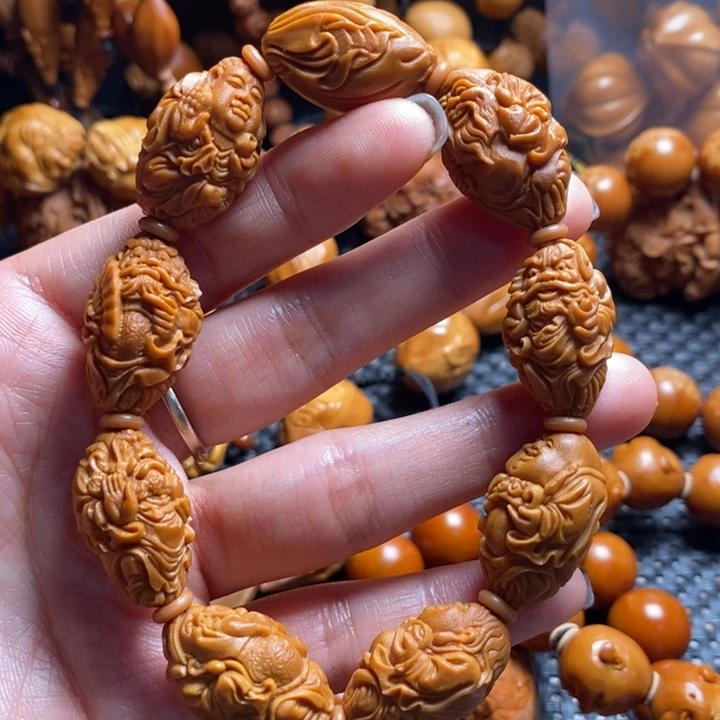 吊坠橄榄核群仙汇