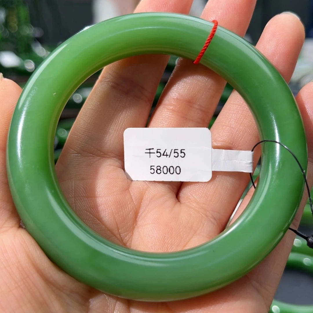 未镶嵌手镯和田玉（碧玉）