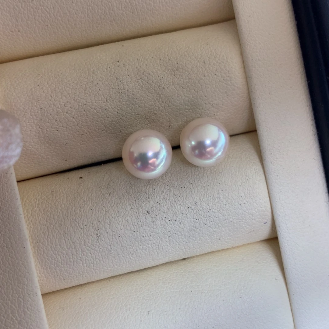 18K金镶嵌海水珍珠耳饰