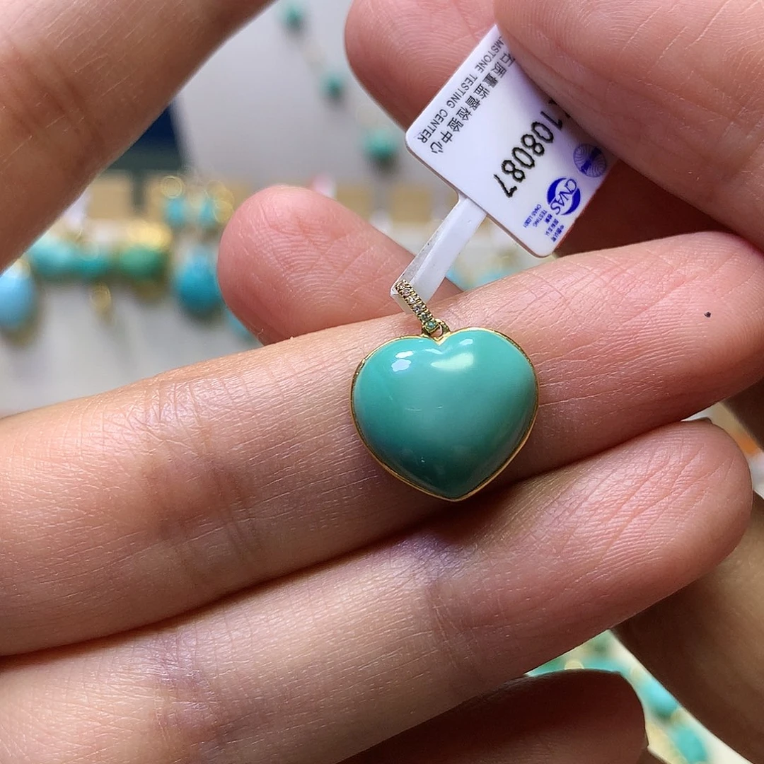 绿松石18K金镶嵌吊坠
